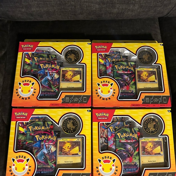 4 bundle 2026 Pikachu Collector Box OBO